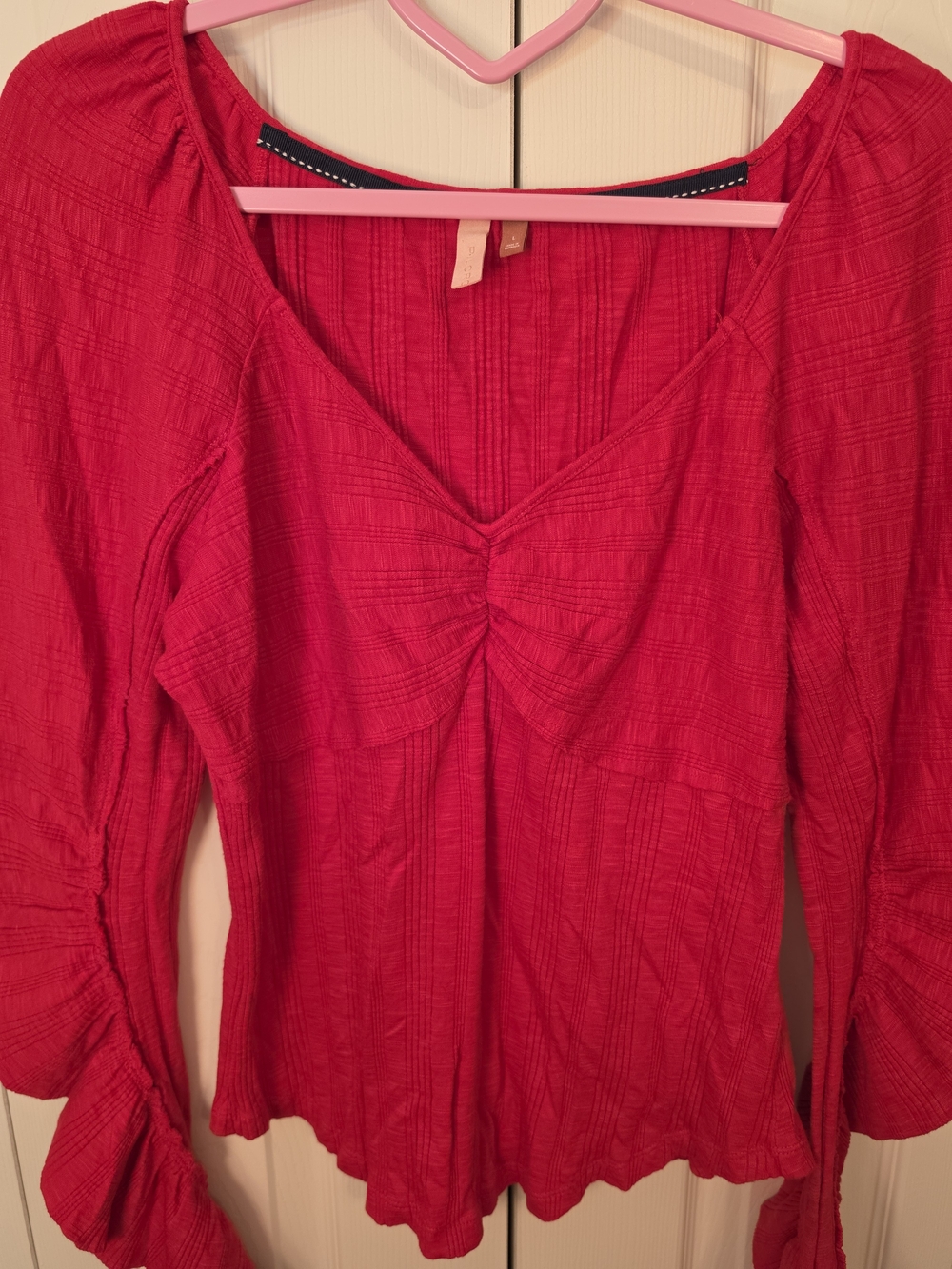 Pilcro Anthropologie Red Textured Ribbed Sweetheart V-Neck Top Large LNWT - Picture 2 of 5